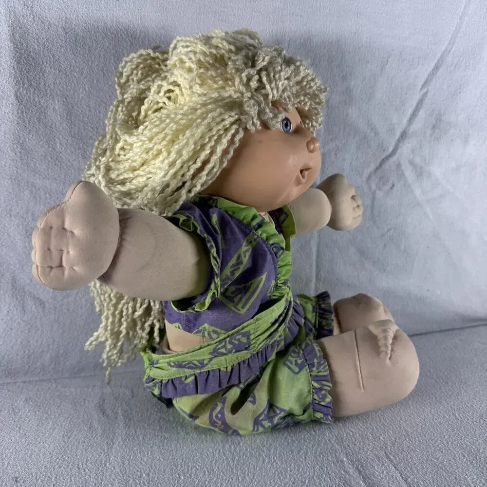 Cabbage Patch 1990 First Edition Designer “Happy Birthday” Girl Blonde Blue Eye